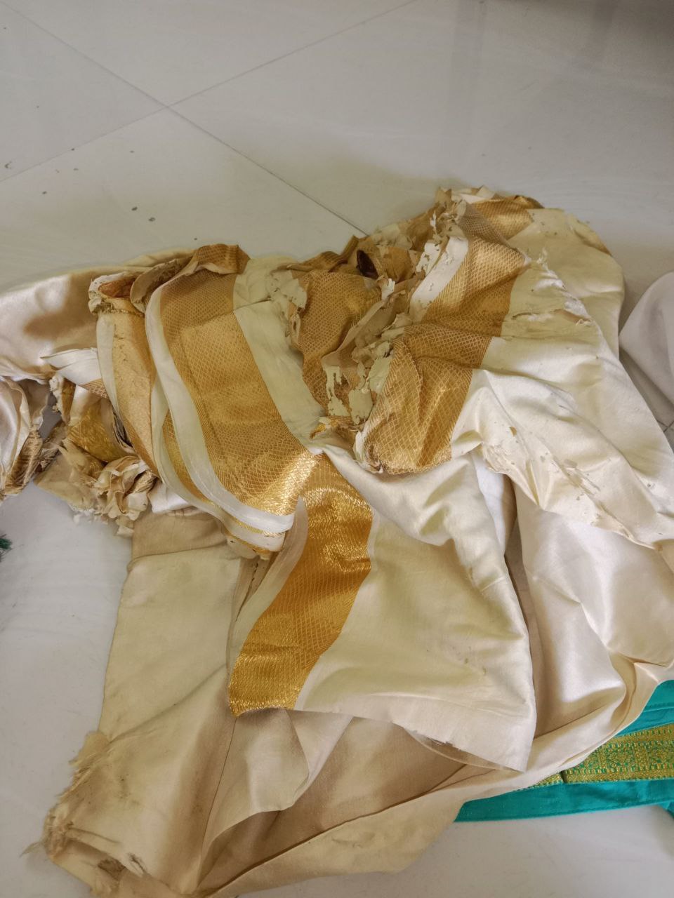 Old Silk Sarees Buyer 16